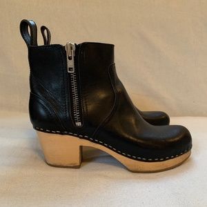 Swedish Hasbeens zip ankle clog boot - black